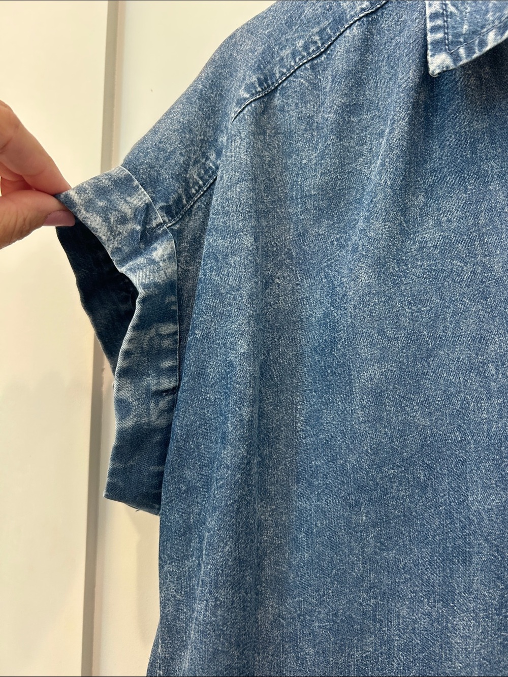 Jane and Delancey Washed Blue Denim Short Sleeve Button-Down - Picture 7 of 11